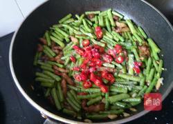 五花肉炒豆角的做法图解8