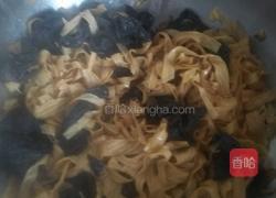 家常豆皮木耳烧的做法图解9