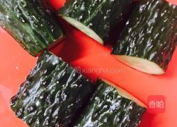 凉拌黄瓜花的做法图解2