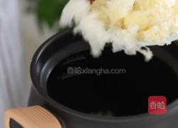 冰糖银耳莲子羹的做法图解5