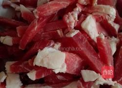 孜然牛肉的做法图解1