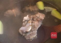 棒骨萝卜汤的做法图解4