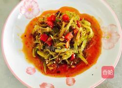 松花蛋拌青笋的做法图解6