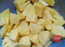 糖醋笋块的做法图解1