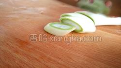 小银鱼炒辣椒的做法图解4