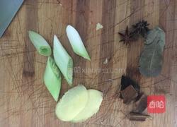 枸杞大棒棒骨汤的做法图解1