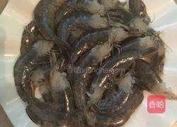 小炒基围虾的做法图解1