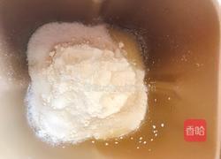 松软香葱肉松面包的做法图解3