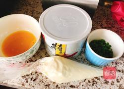 松软香葱肉松面包的做法图解8