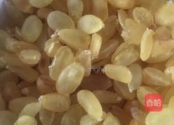 玫瑰花系列皂角米桃胶莲子银耳汤的做法图解2