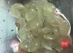 玫瑰花系列皂角米桃胶莲子银耳汤的做法图解4
