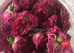 玫瑰花系列皂角米桃胶莲子银耳汤的做法图解7