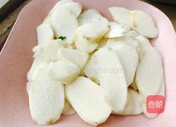 淮山豆腐肉末汤的做法图解1