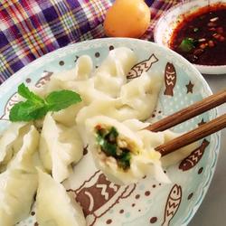 小葱芹菜肉饺子的做法[图]