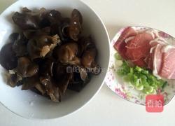 木耳炒肉的做法图解2