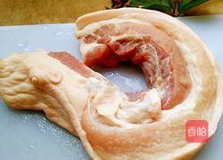 双椒夺魁(辣椒回锅肉)的做法图解1