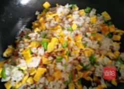 三色炒饭的做法图解8