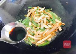芹菜炒豆干的做法图解7
