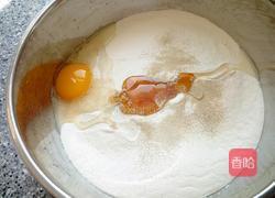 杏鲍菇酱葱花五香卷的做法图解1