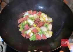 火腿肠炒芽白菜的做法图解5