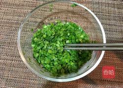 韭菜煎鸡蛋的做法图解1