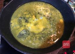 韭菜鸡蛋馅的做法图解3