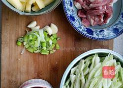 酱肉焖面的做法图解3