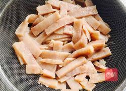 蒜苗炒粘山药豆腐的做法图解5