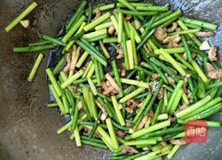 蒜台炒肉的做法图解6