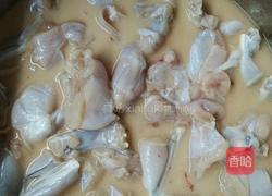 泡椒田鸡的做法图解1