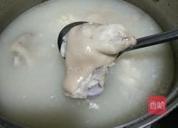 蒜泥猪蹄的做法图解1