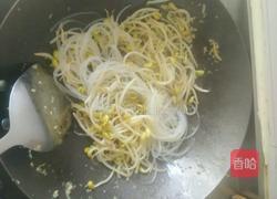 豆芽炒粉条的做法图解5