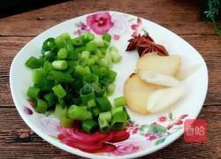 冻豆腐炒土豆片的做法图解2