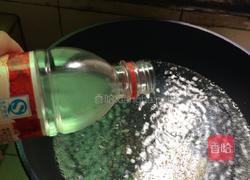 凉拌豆芽的做法图解1