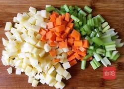 凉拌什蔬粒的做法图解2