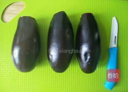 浇汁灯笼茄子的做法图解1
