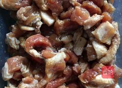 咸蛋猪肉粽的做法图解1