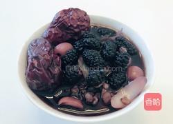 桑葚红枣黑米粥的做法图解3