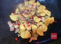 土豆片炒肉的做法图解8