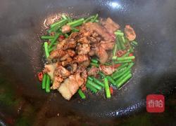 蒜苗炒肉的做法图解6