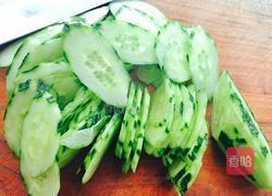 黄瓜肉丝汤的做法图解2