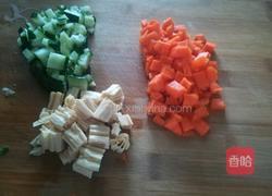 炝拌花生米的做法图解3