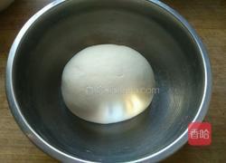 西葫芦黑木耳鸡蛋锅贴的做法图解2