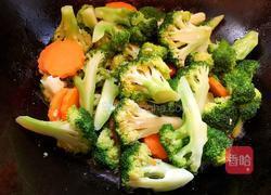 蒜茸西兰花的做法图解8