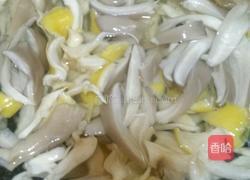 蘑菇炒肉片的做法图解3