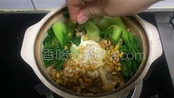 菌菇滑鸡煲仔饭的做法图解34