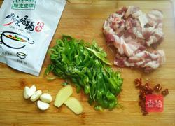 五花肉土豆香锅的做法图解1