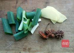 土豆炖鱼的做法图解2