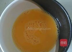 樱桃蒸蛋的做法图解1