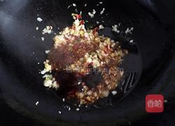 蒜蓉粉丝蒸生蚝的做法图解4